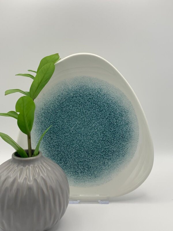 Churchill - Studio Prints Raku Jade Green Dreieckiges Teller - 20,3cm – Bild 2